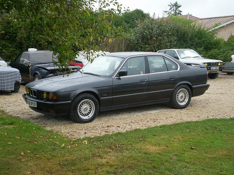 BMW SERIE 5 E34 535i 211ch berline 1989
