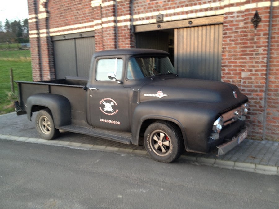 FORD USA F100 pick-up 1953