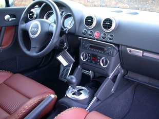 AUDI TT Quattro V6