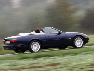 Quel cabriolet pour l'été à moins de 30 000 euros ? - Prise en main Comparatif auto.com