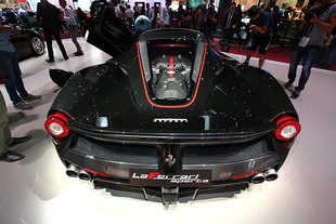 FERRARI LaFerrari Aperta