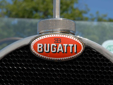 BUGATTI 