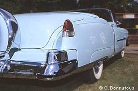 CADILLAC 