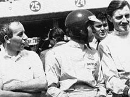 Amis et rivaux de toujours : Surtees, Clark et Hill.