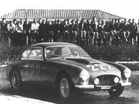 Ovidio Capelli au volant de la Fiat 8V Zagato