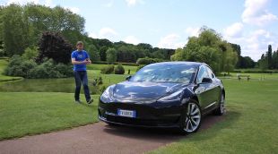 Tesla Model 3 Grande Autonomie