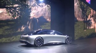 Salon : Mercedes Vision EQS