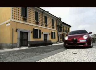 Alfa Romeo Mi.To (action en ville)