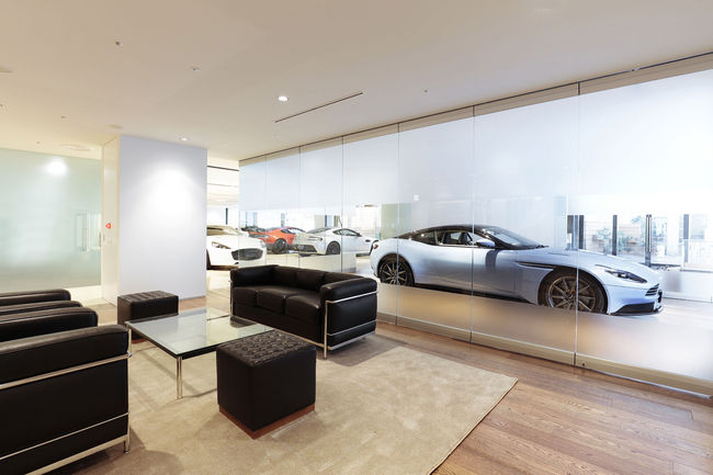Aston Martin ouvre un showroom géant à Tokyo