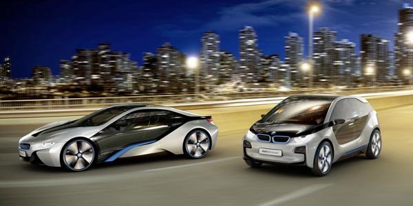 BMW i3 et i8 : disponibles en ligne !