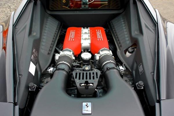 Une Ferrari 458 Scuderia à Francfort ?