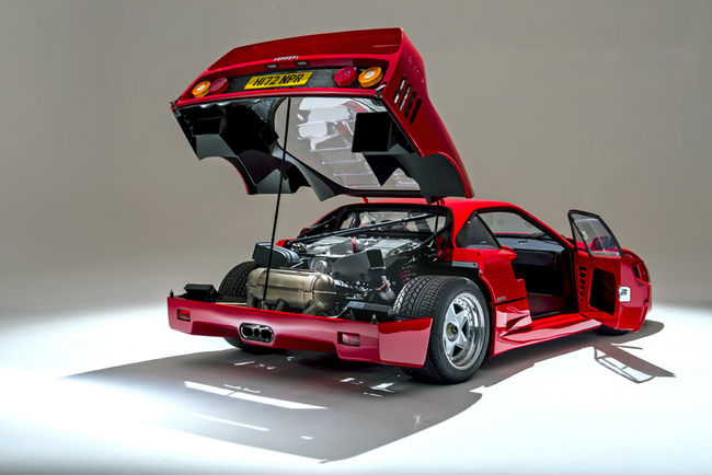 Silverstone Auctions : une Ferrari F40 à Salon privé