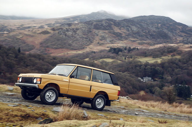 Le programme Range Rover Reborn présent à Rétromobile
