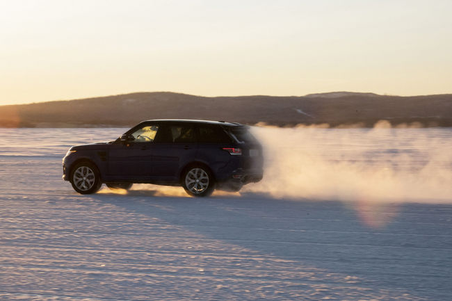Vidéo : les accélérations du Range Rover Sport SVR