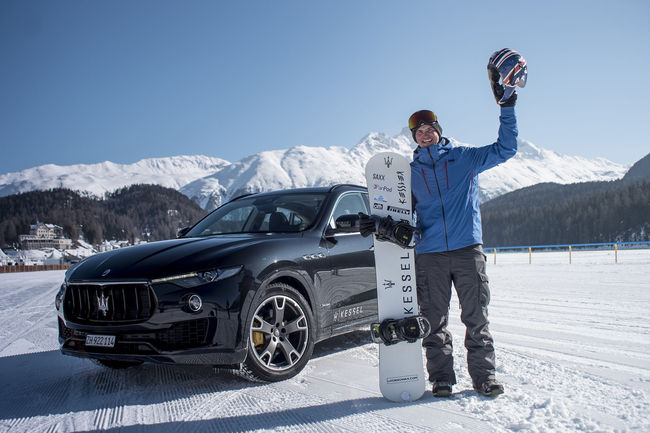 Record : 151 km/h en snowboard derrière un SUV Levante