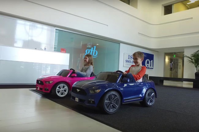 Ford Mustang et McLaren P1 électriques pour enfants