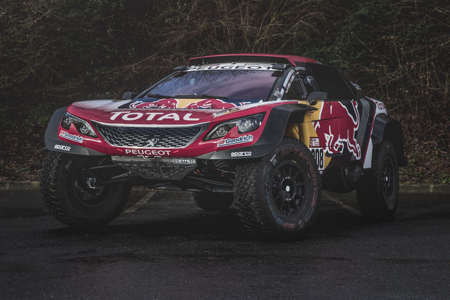 Dakar : les Peugeot 3008DKR Maxi prêts pour le triplé