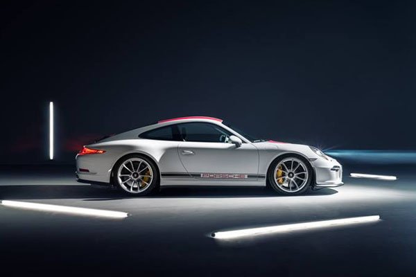 La Porsche 911 R lancée à plus de 300 km/h sur l'Autobahn