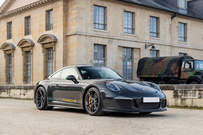 Une Porsche 911 R unique aux enchères RM Sotheby's