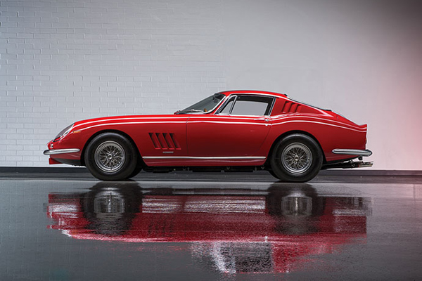 RM Sotheby's : incroyable collection Ferrari à Monterey