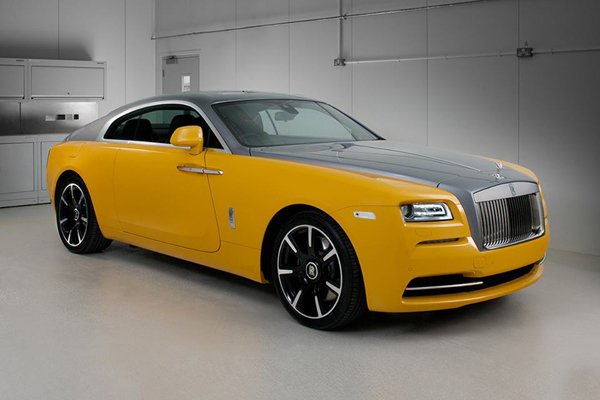 Bespoke : Rolls Royce Wraith Golden Yellow 