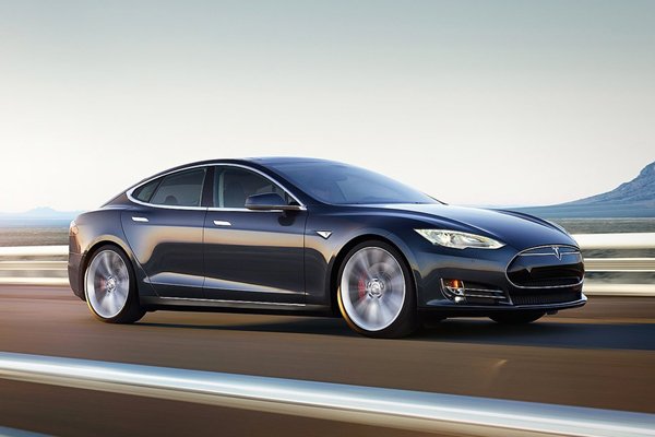 Tesla revoit son entrée de gamme avec la Model S 60 
