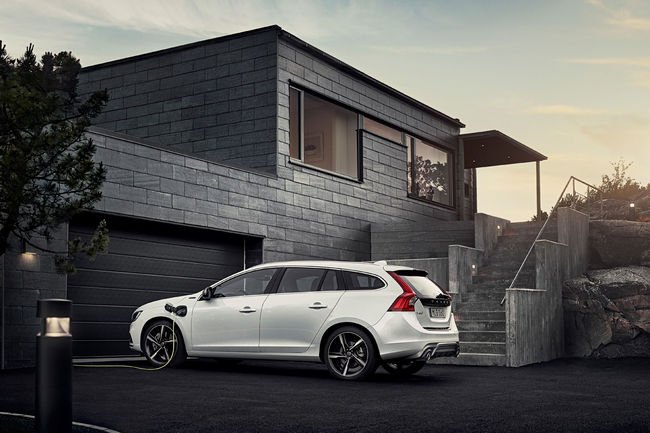 Volvo plaide pour des systèmes de recharge normalisés