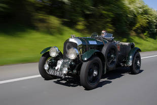 Un modèle Bentley Blower aux Mille Miglia