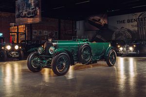 La première Bentley Speed Six Continuation Series exposée à Goodwood