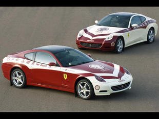 Deux Ferrari en Inde