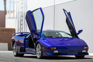 Bonhams : Lamborghini Diablo SV Twin Monterey Edition