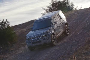 Le Land Rover Defender se dévoile en vidéo
