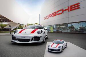 Ravensburger propose une Porsche 911 R en puzzle 3D