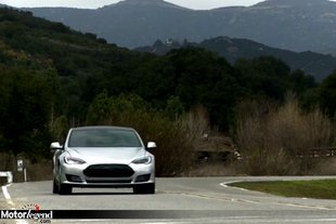 La Tesla Model S sur la route