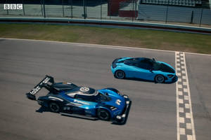 Top Gear : VW ID.R vs McLaren 720S
