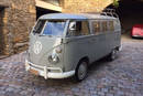 Combi Volkswagen 11 fenêtres 1960 - Crédit photo : Osenat
