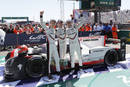 Brendon Hartley, Timo Bernhard et Earl Bamber (Porsche) 