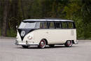 bus Volkswagen Type II 21-Window Deluxe adjugé 302 500 $ (281 836 €)