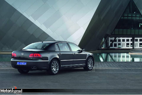 http://www.motorlegend.com/modules/breve/photos/zoom/volkswagen-phaeton-3933-3.jpg