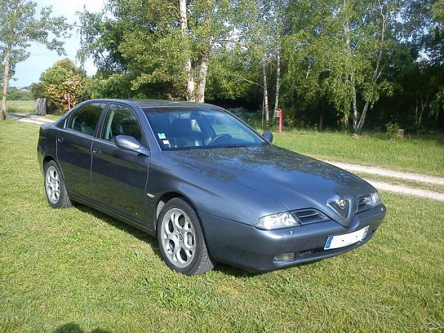 ALFA ROMEO 166 3.0 V6 berline 2002