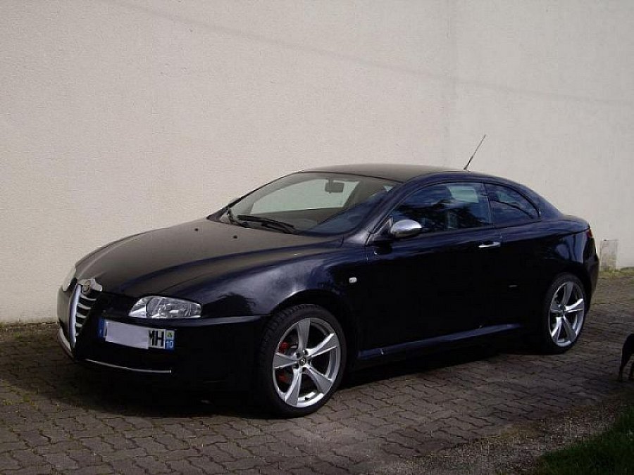 ALFA ROMEO GT 1.9 JTDM 170ch coupé 2009