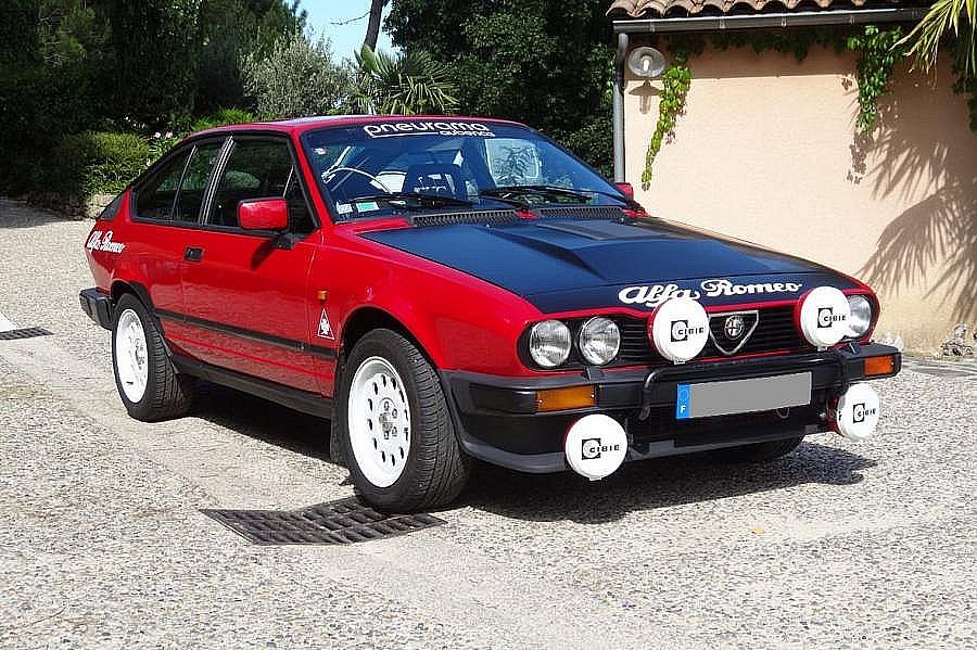 ALFA ROMEO GTV 916 2.0 V6 Turbo coupé 1986