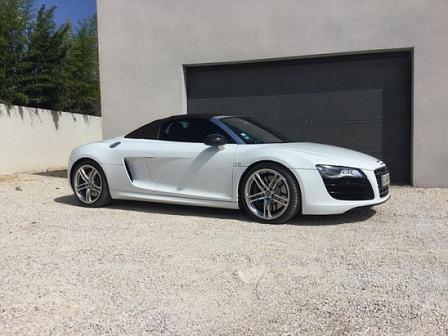 AUDI R8 I Spyder V10 5.2 FSI Quattro R-Tronic 525ch cabriolet 2010