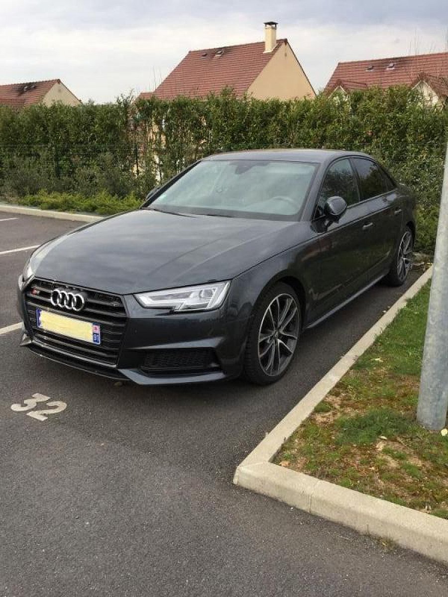 AUDI S4 B9 3.0 TFSI 354 ch berline 2017