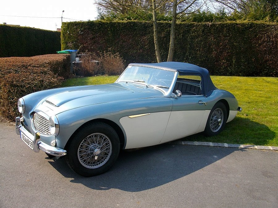 AUSTIN HEALEY 100 6 BN4 cabriolet 1959