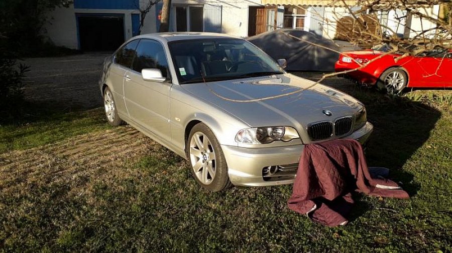 BMW SERIE 3 E46 330Ci 231ch coupé 2001