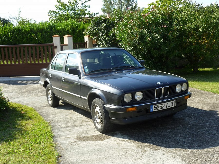 BMW SERIE 3 E30 324d 86ch berline 1986