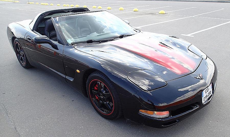 Avis CHEVROLET CORVETTE C5 5.7 345ch coupé 1998 par