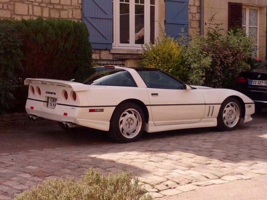 CHEVROLET CORVETTE C4 5.7 V8 (350ci) coupé 1986