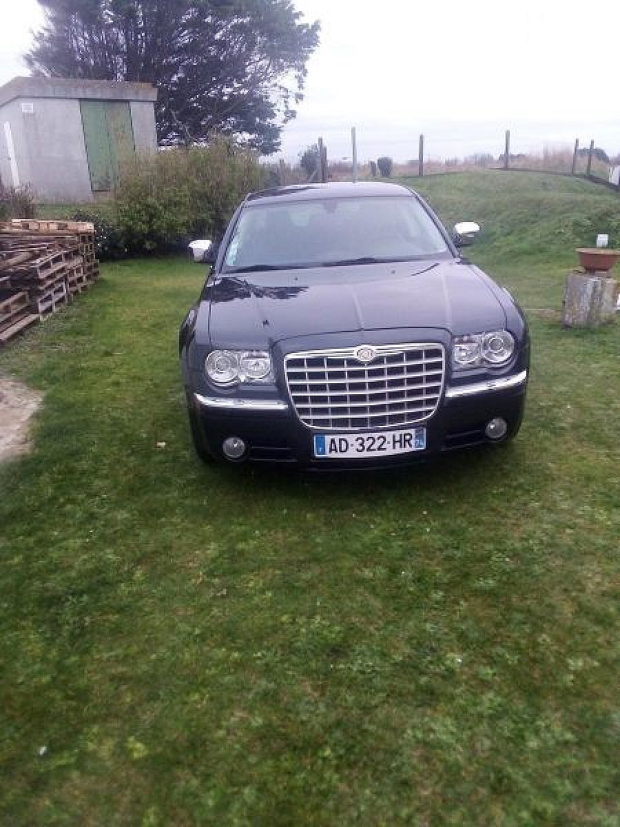 CHRYSLER 300C 2.7 V6 berline 2009